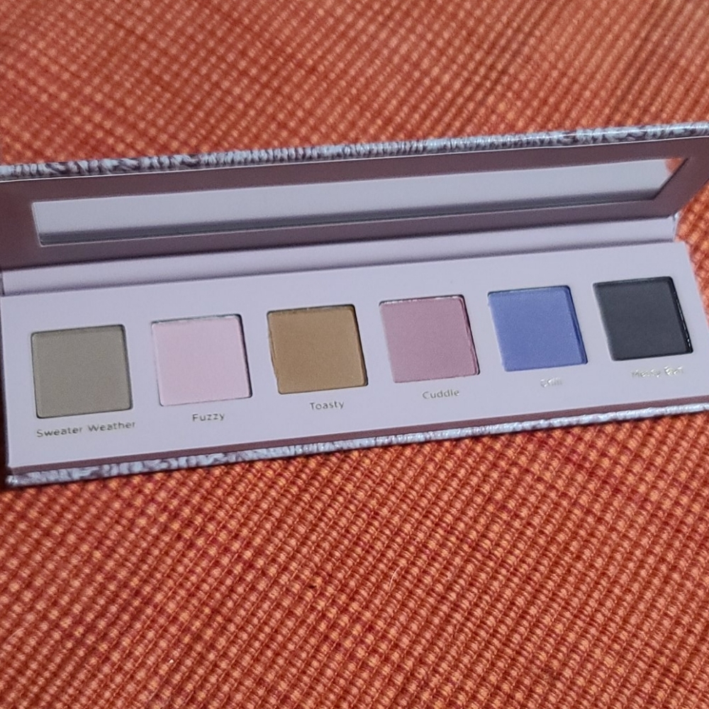 DOMINIQUE COSMETICS CLEARANCE !!! - Picture 2 of 4